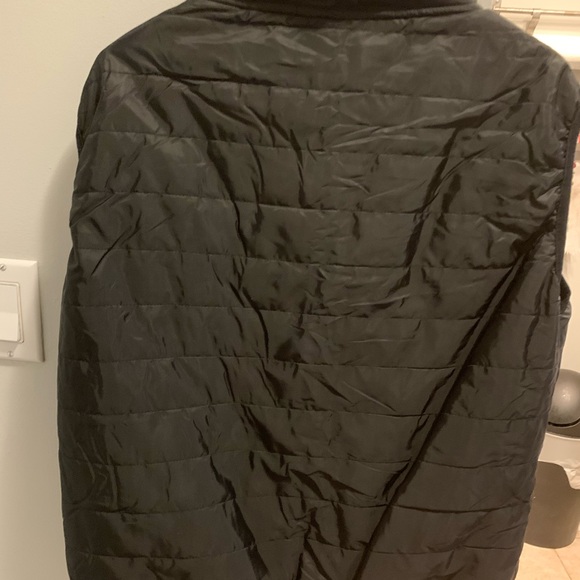 Heated Vest - Picture 2 of 4